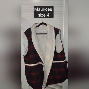 Maurices PLUS size 4 Vest